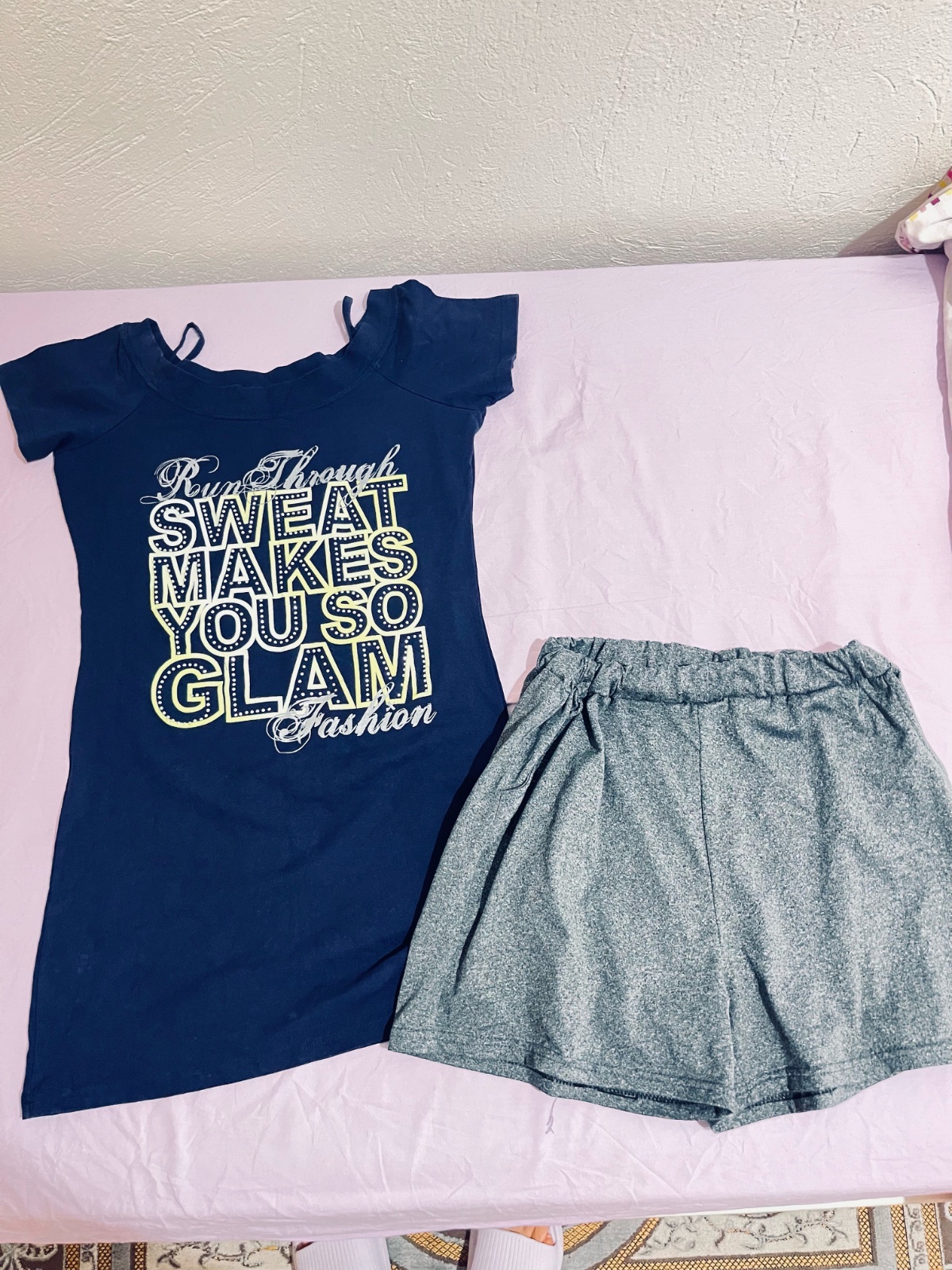 Short + T-shirt pour femme