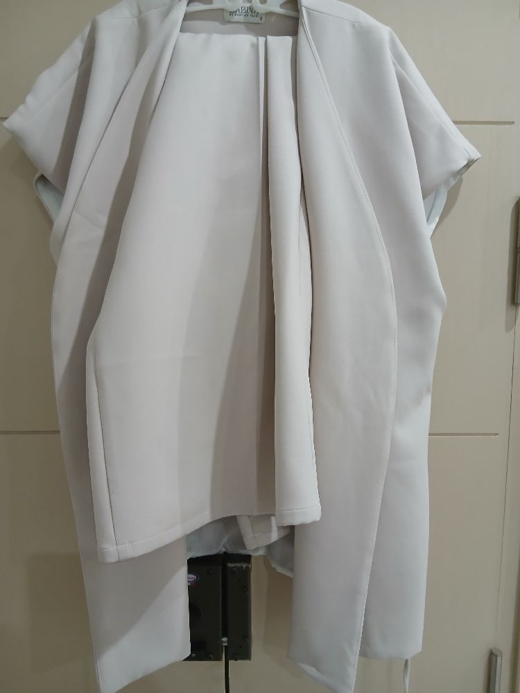 Ensemble beige 