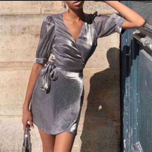 Zara Robe s 
