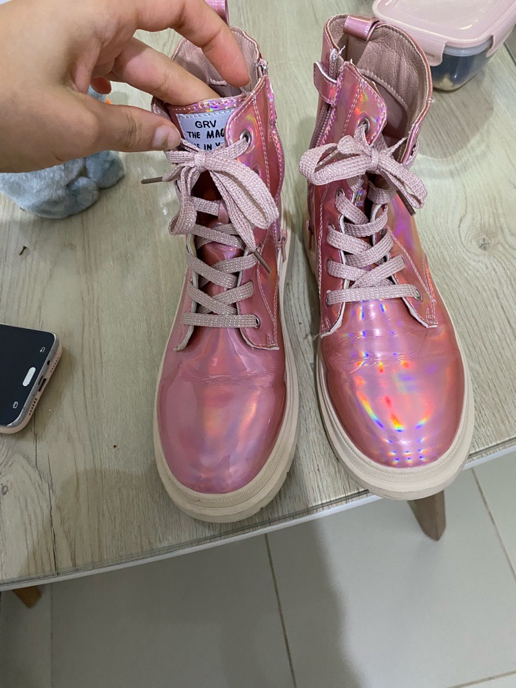 Chaussures bouttes