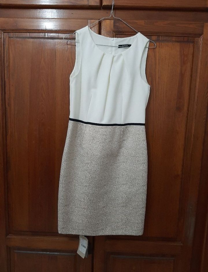 Robe blanc et doré