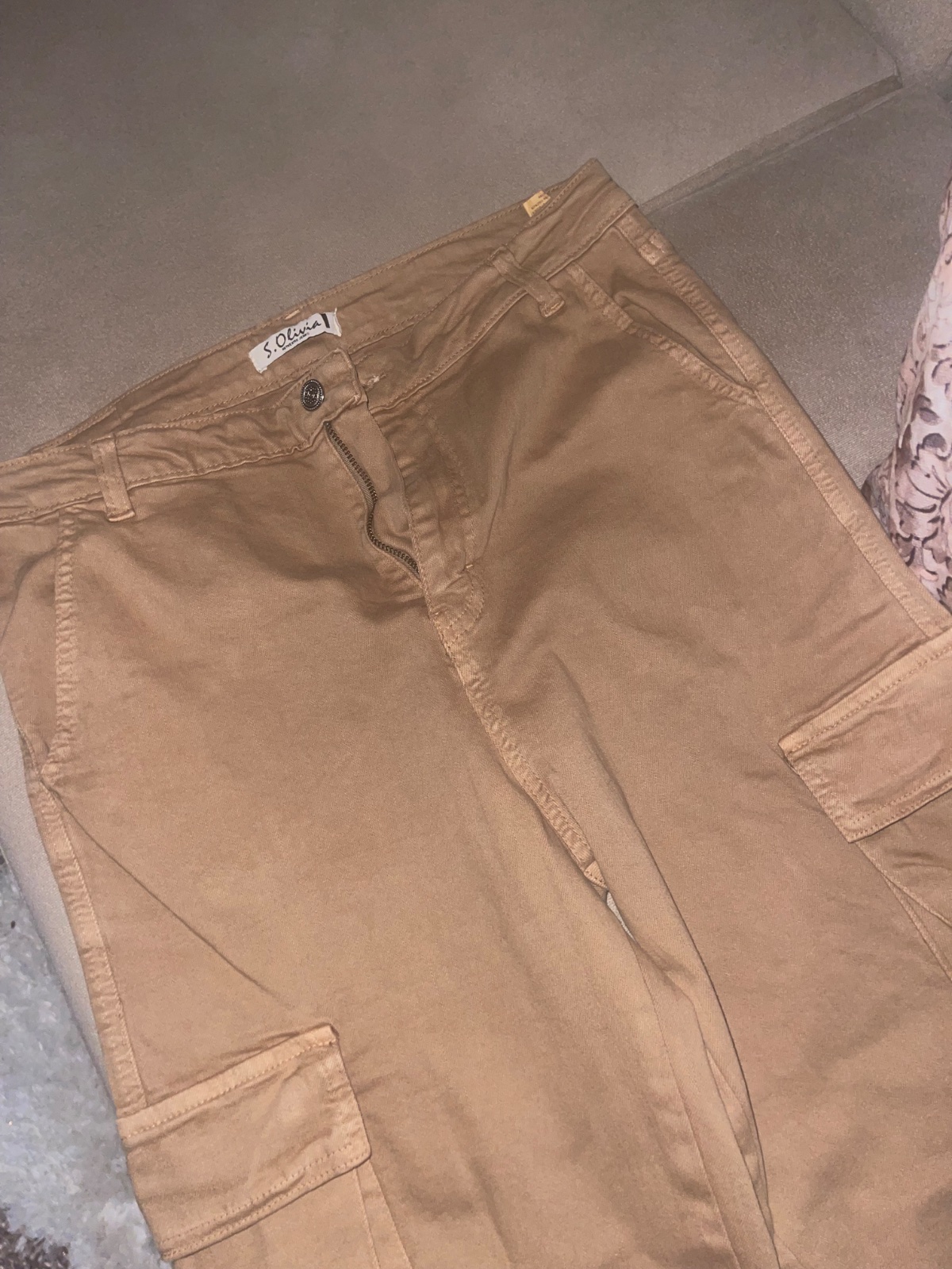 Pantalon cargo camel pour femme