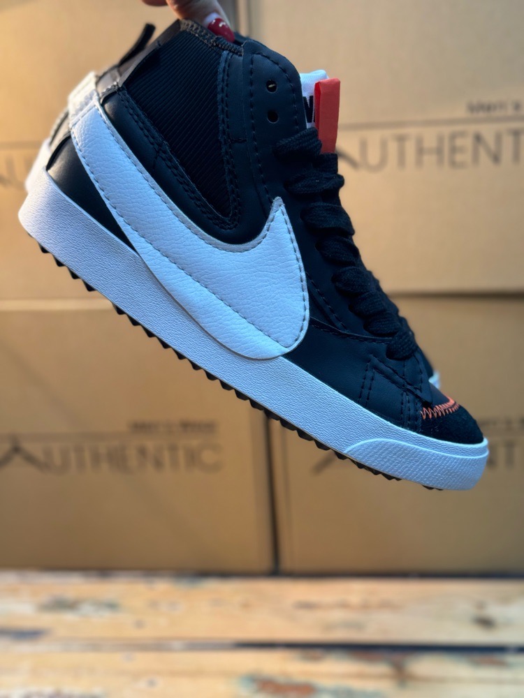 Nike blazer