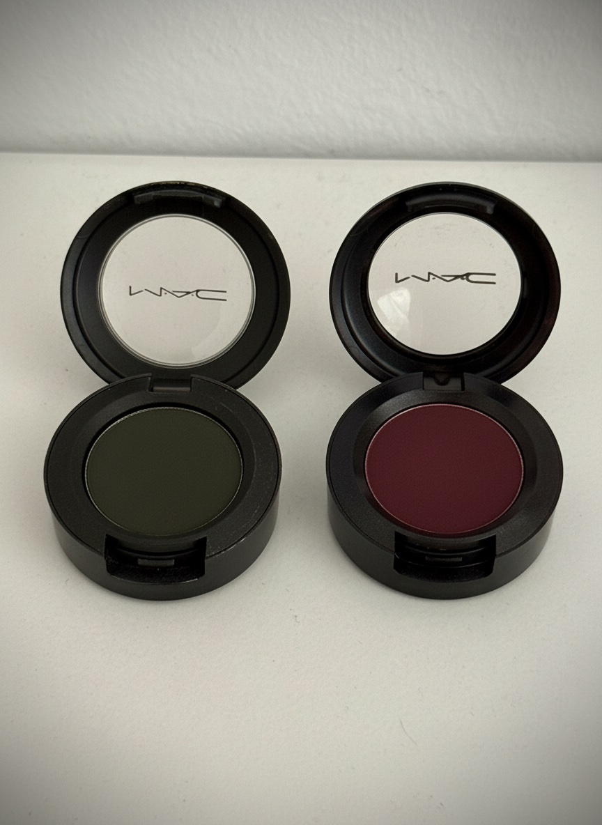 02 MAC Eyeshadows Matte 
