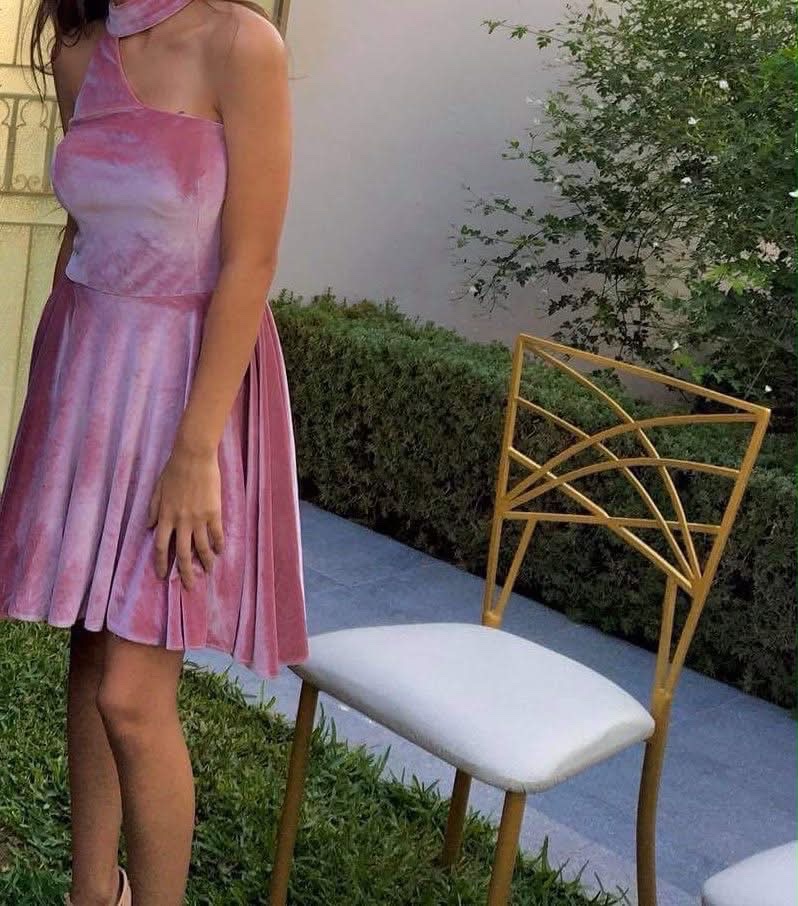 Robe rose portee une seule fois 
