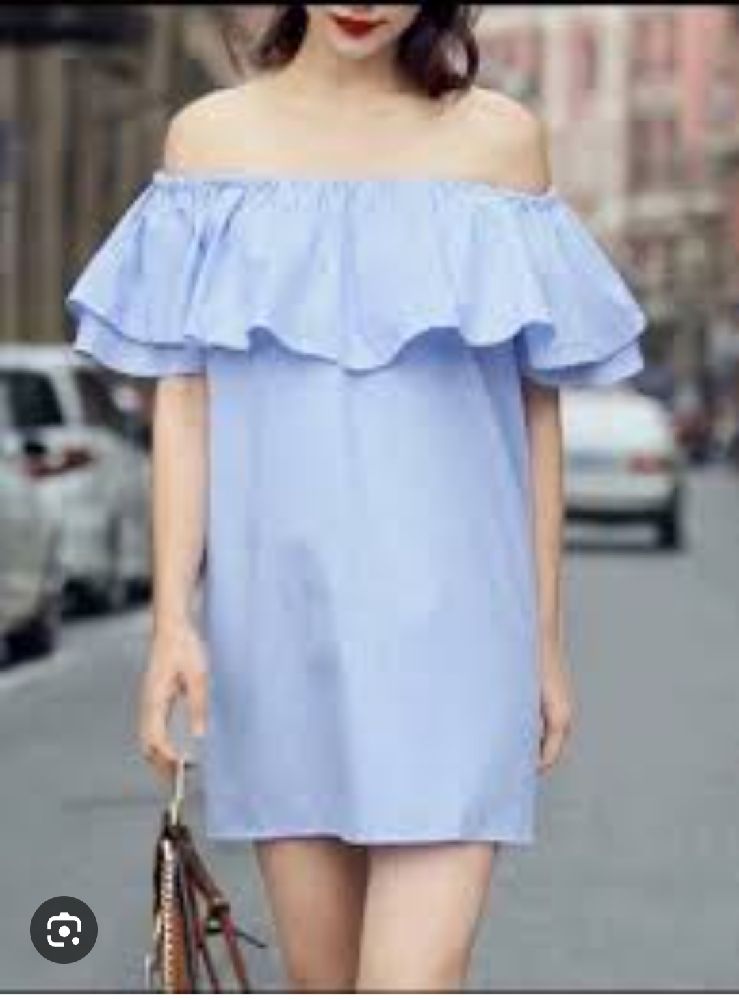 Robe épaules nues 
