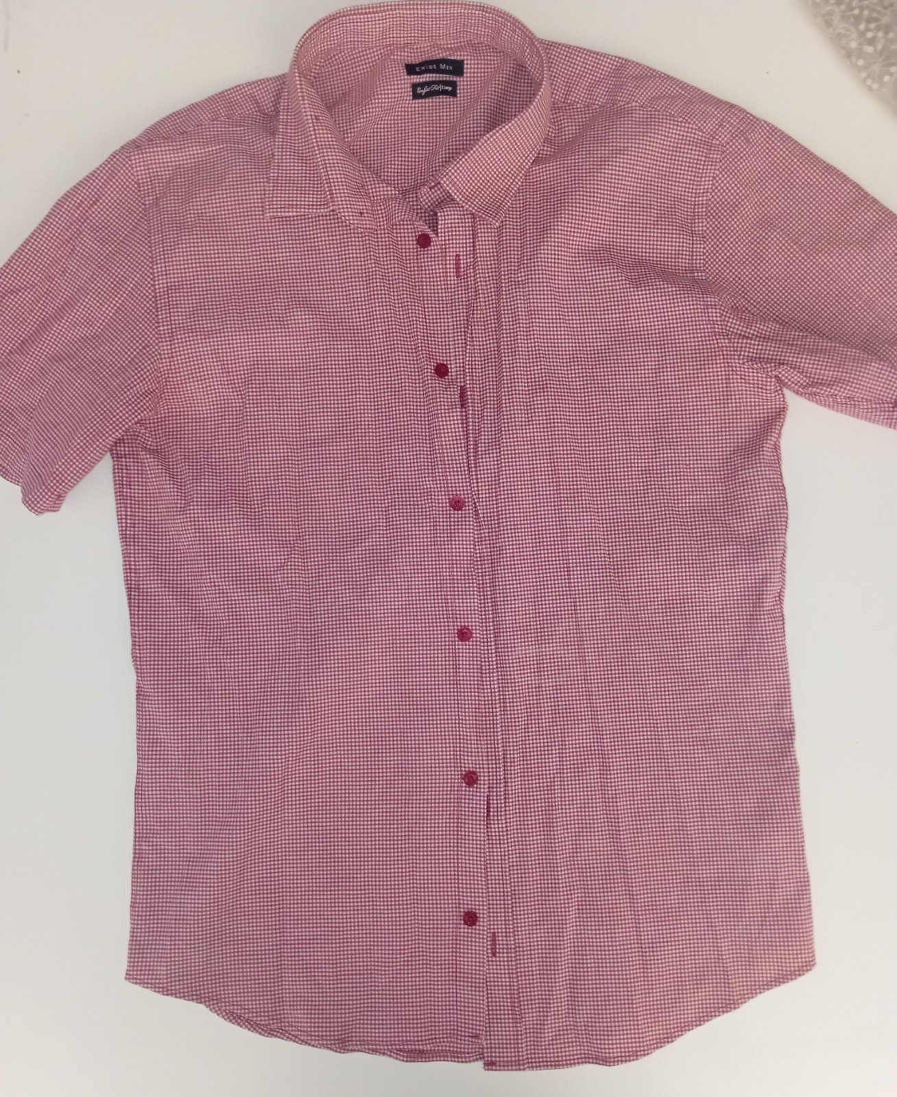 Chemise exist