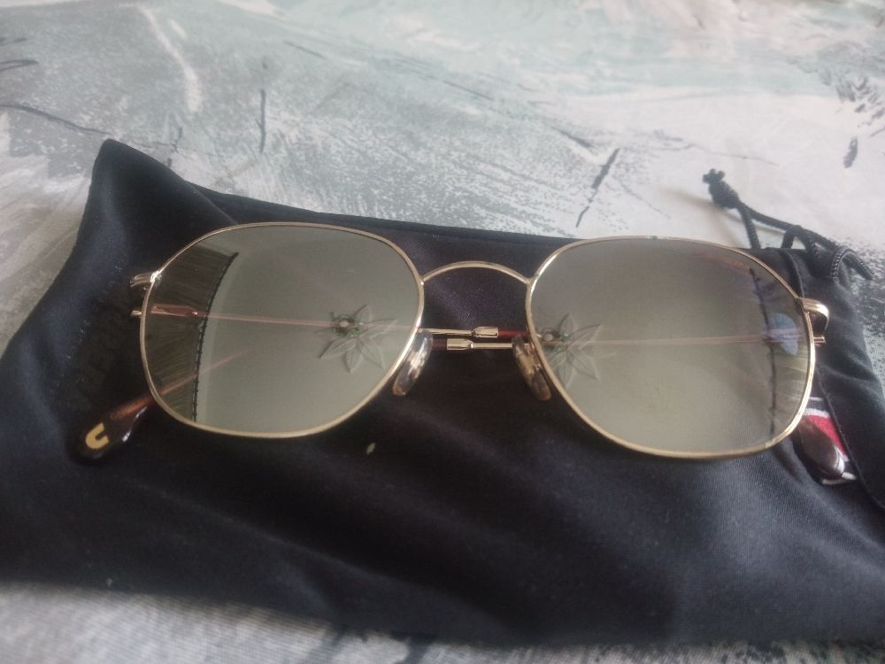 Lunette solaire Carrera