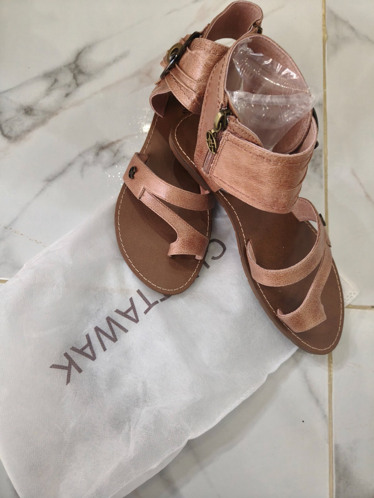 Sandales de marque 