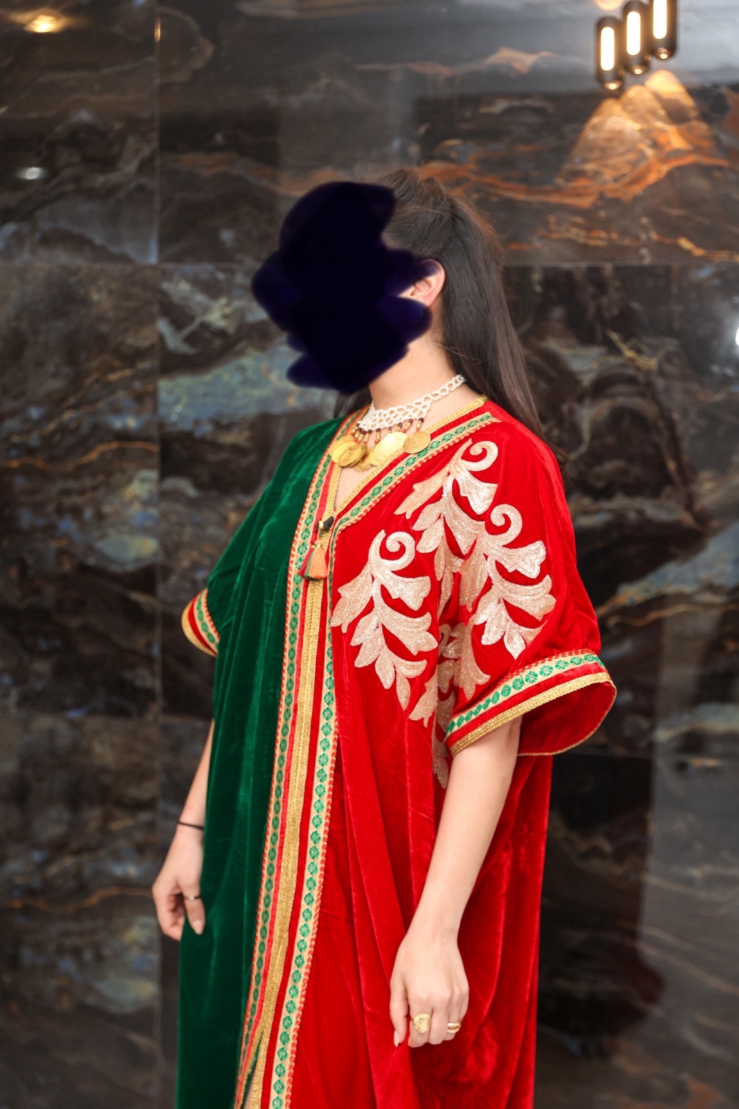 Robe Traditionnelle en Velours Bicolore (Vert & Rouge)