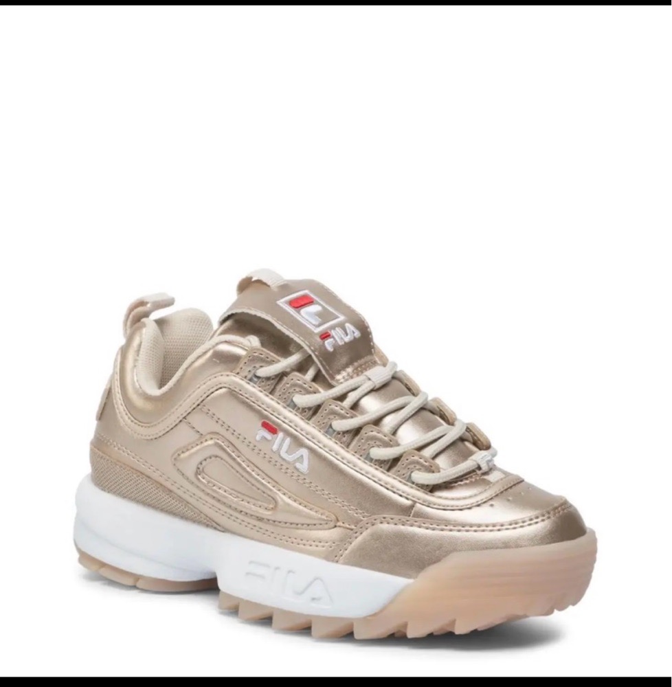 Des baskets FILA dorés authentiques