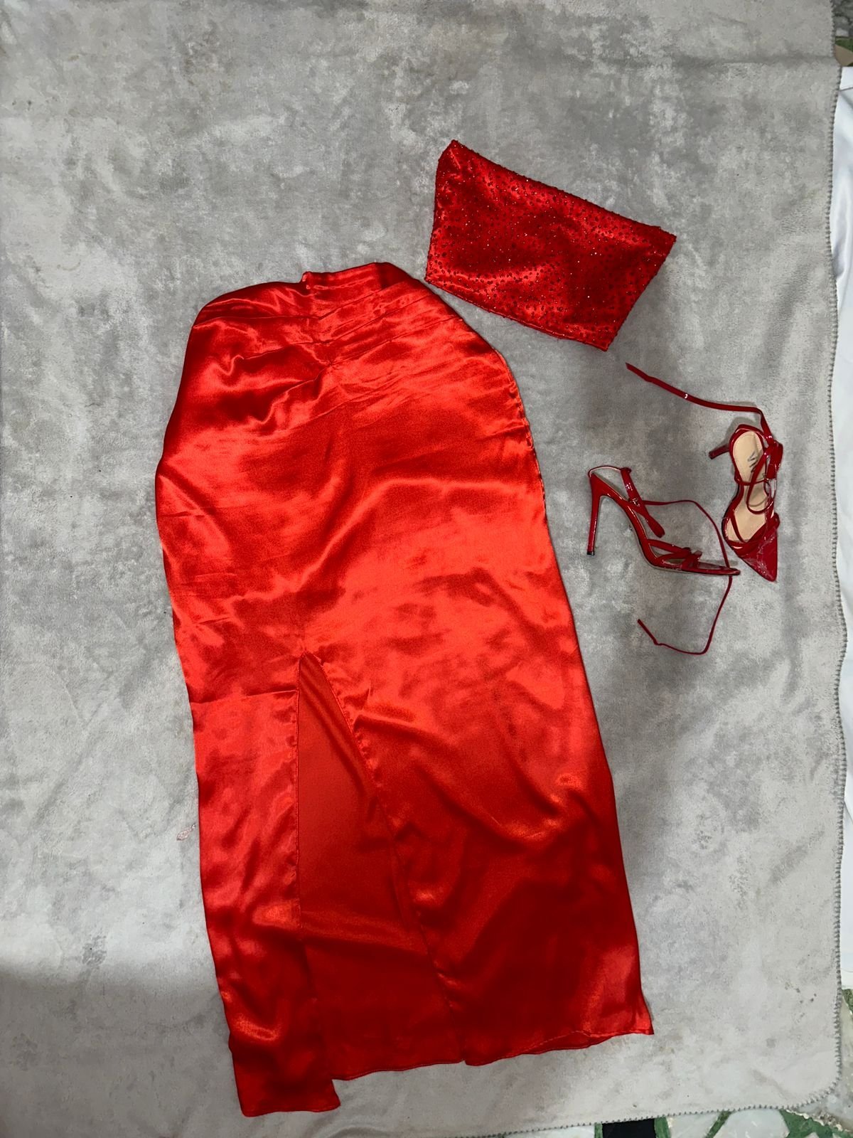 Tenu satin 