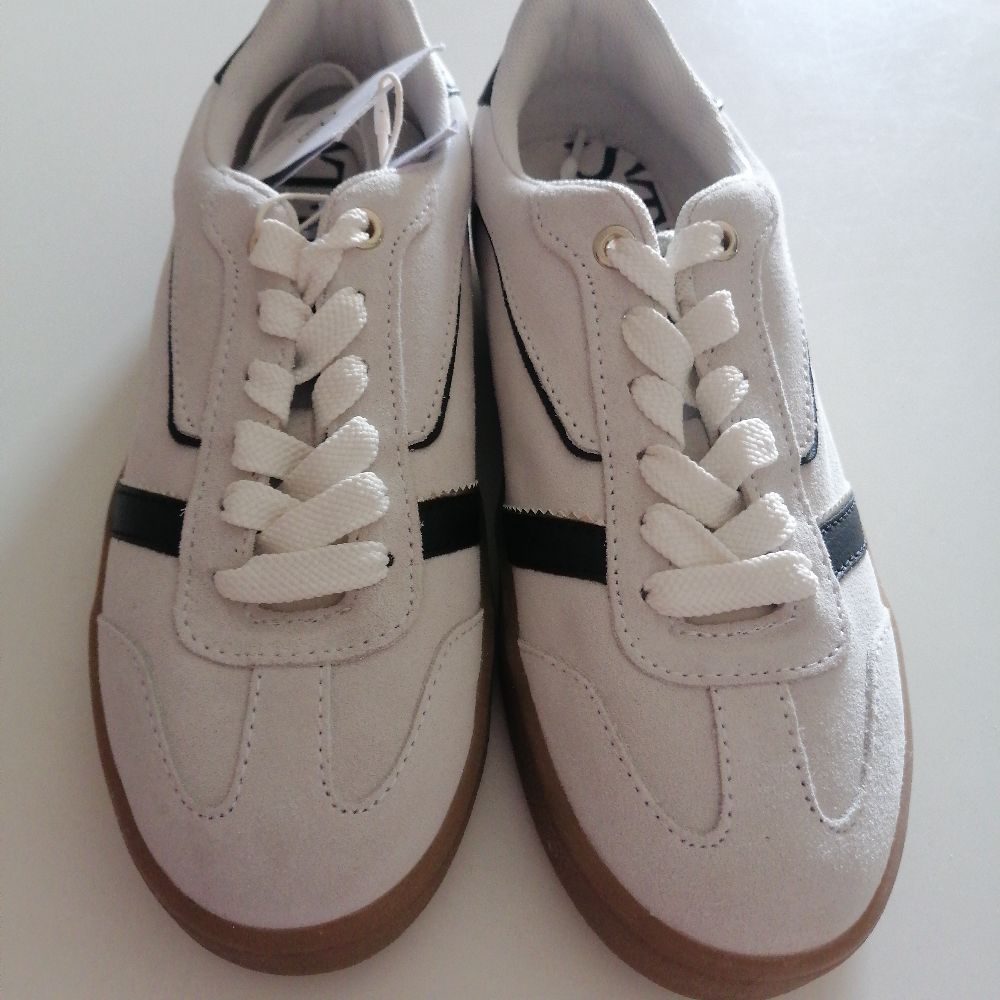 Basket beige clair 