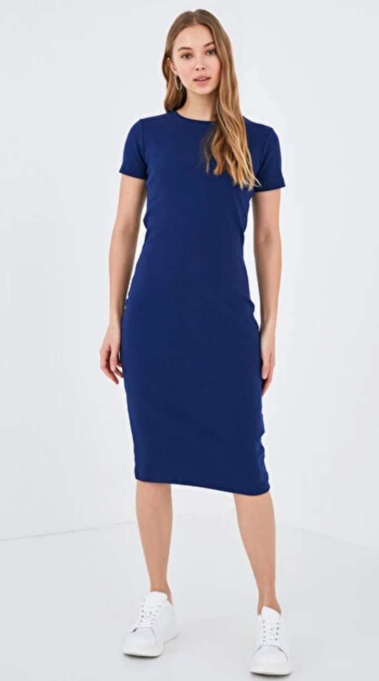 Robe pull bear bleu pétrole taille 40wa tji 9ad M wa L bl sema7