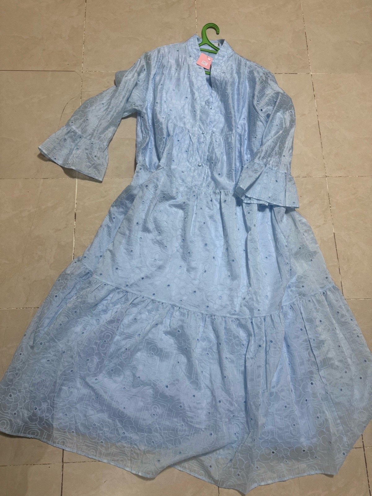 Robe bleu broderie anglaise