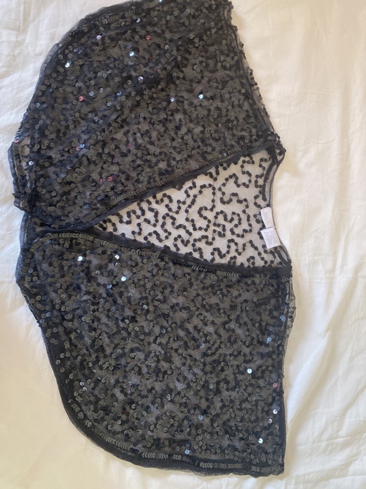 cape en sequin