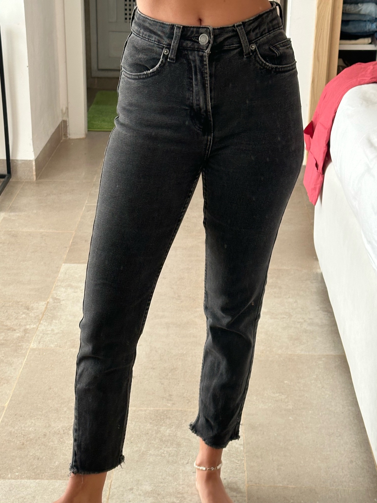 Jean bershka gris foncé