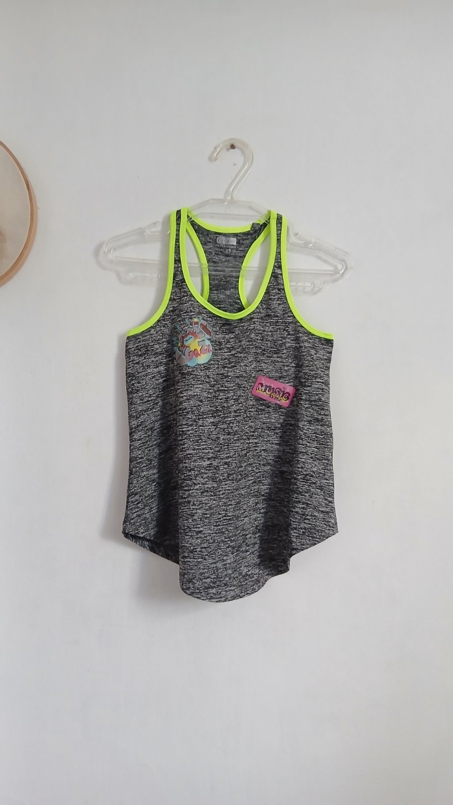 Top de sport Ergee Ergeenomixx - Idéal Fitness & Gym - Gris & Jaune Fluo