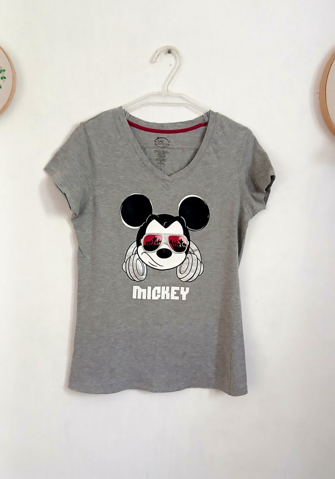  T-shirt Gris : Le Mix Parfait entre Chill et Cool
