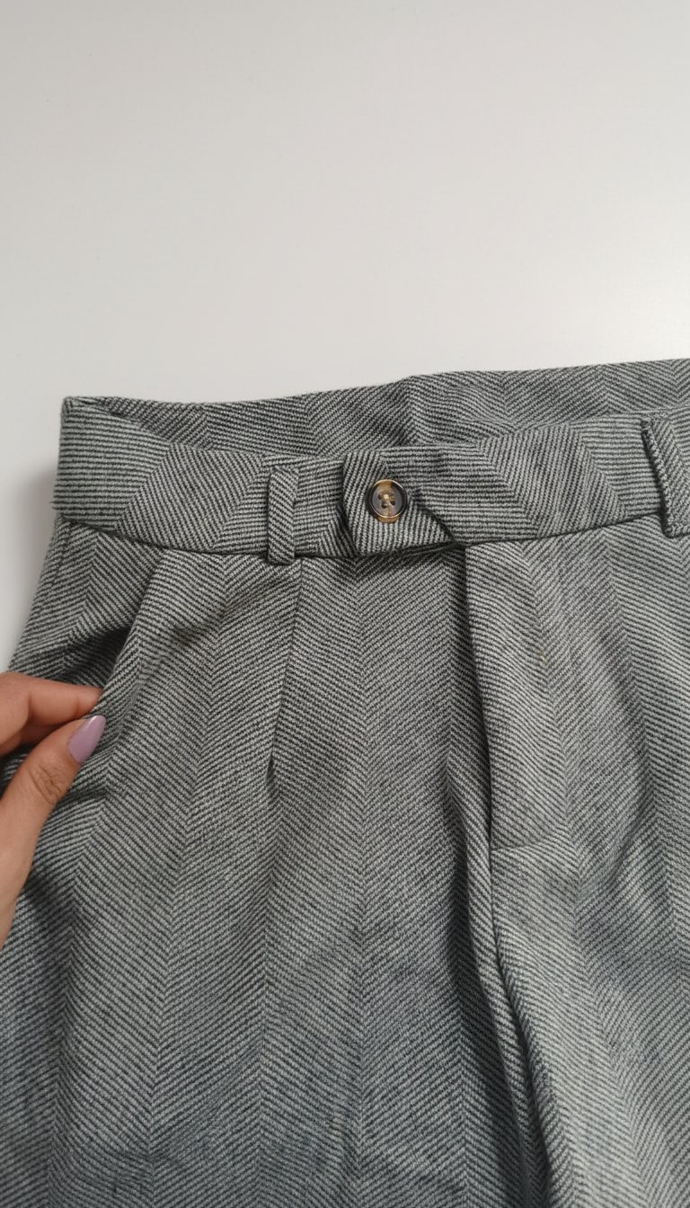 Pantalon carotte gris à motifs chevrons - Taille 36/38 