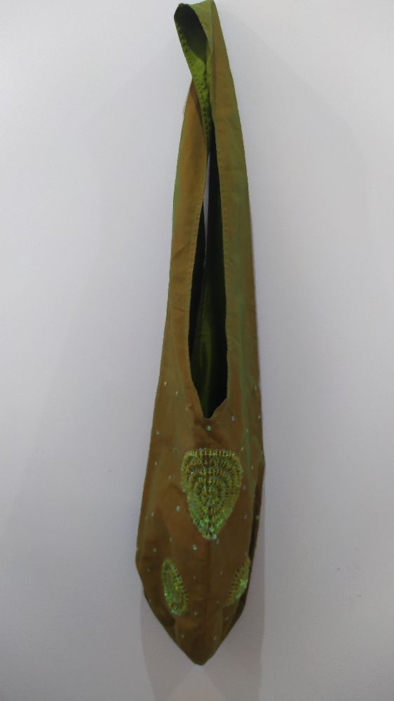 sac vert jamais porté