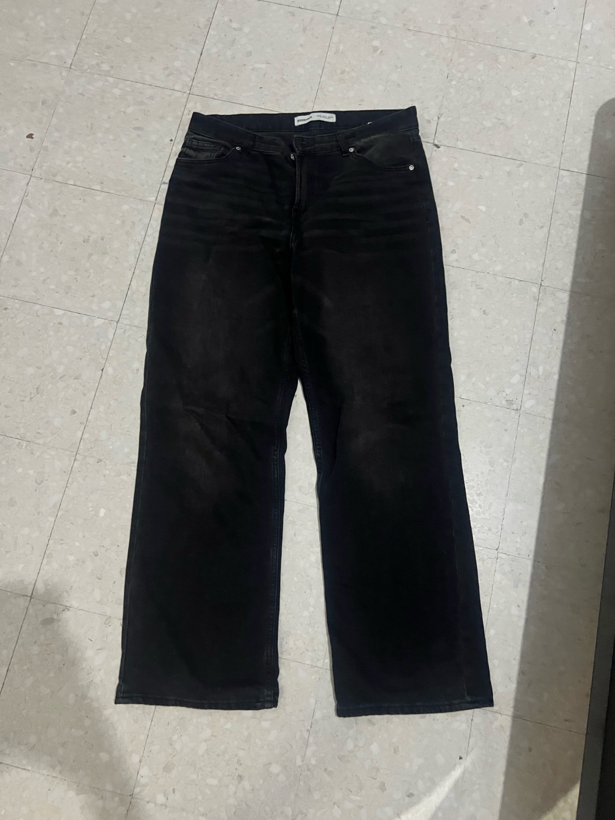 Black jeans 