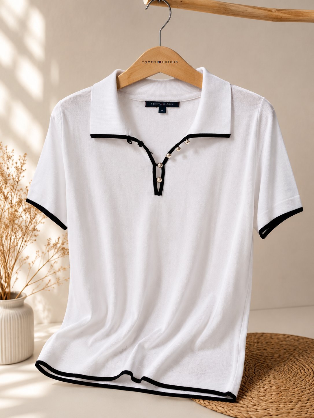 T-shirt en blanc de la marque TOMMY HILFIGER pour femme 