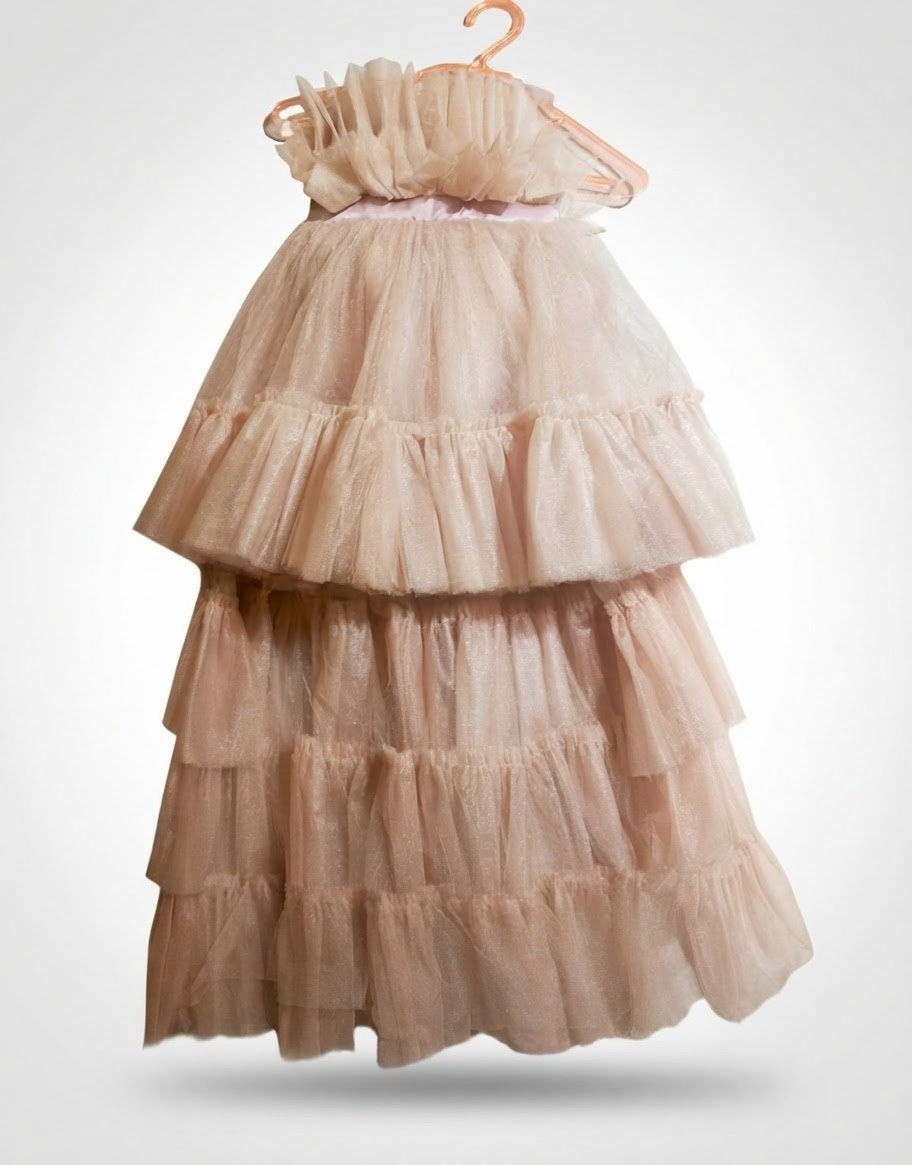 Robe de soirée pour fillette 4/5 ans courte à l'avant et longue à l'arrière.
