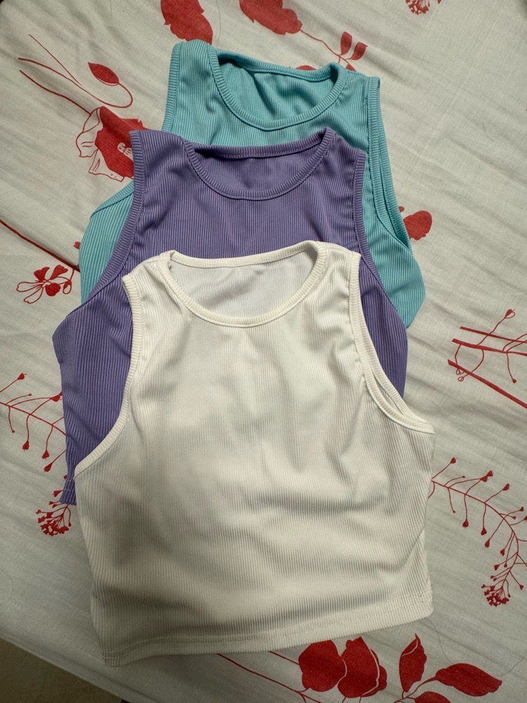 3 tops
