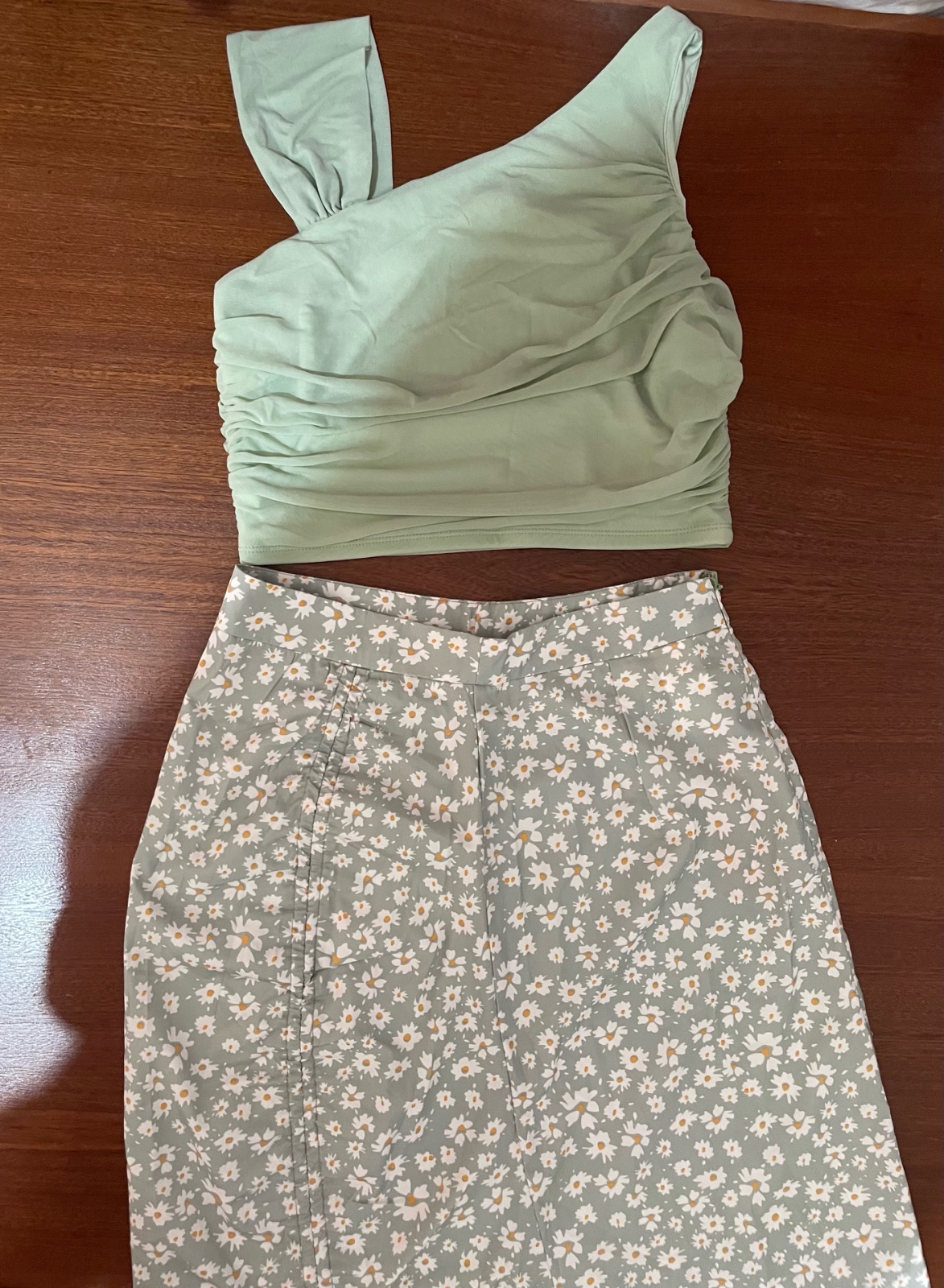 Ensemble jupe et crop top
