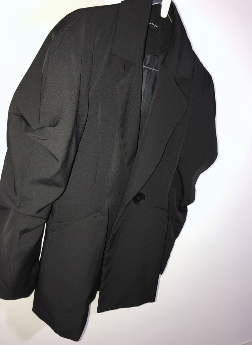Blazer noir importation Paris de la marque Jus de Pom