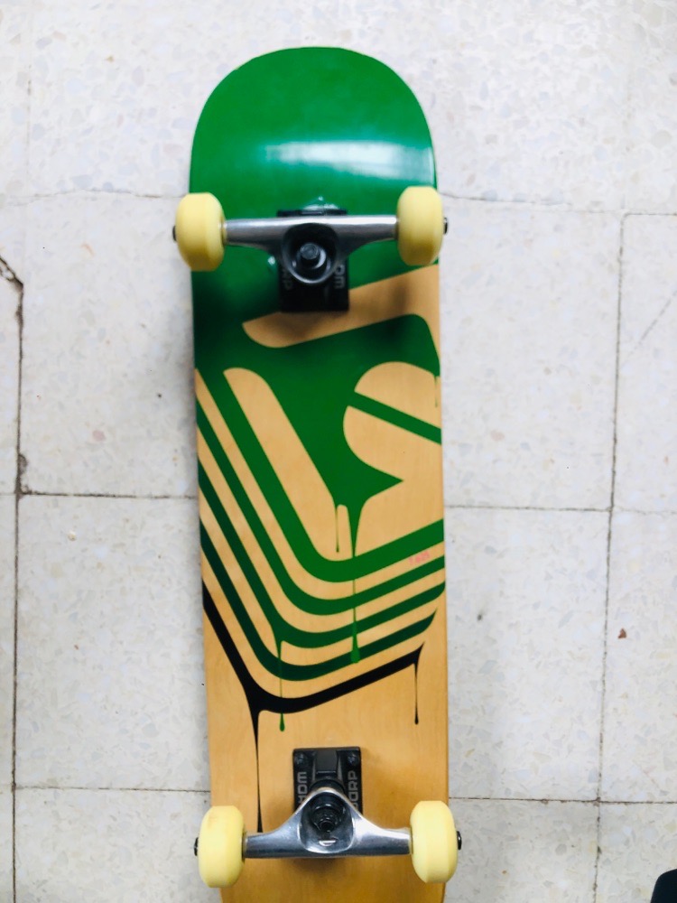 Skateboard
