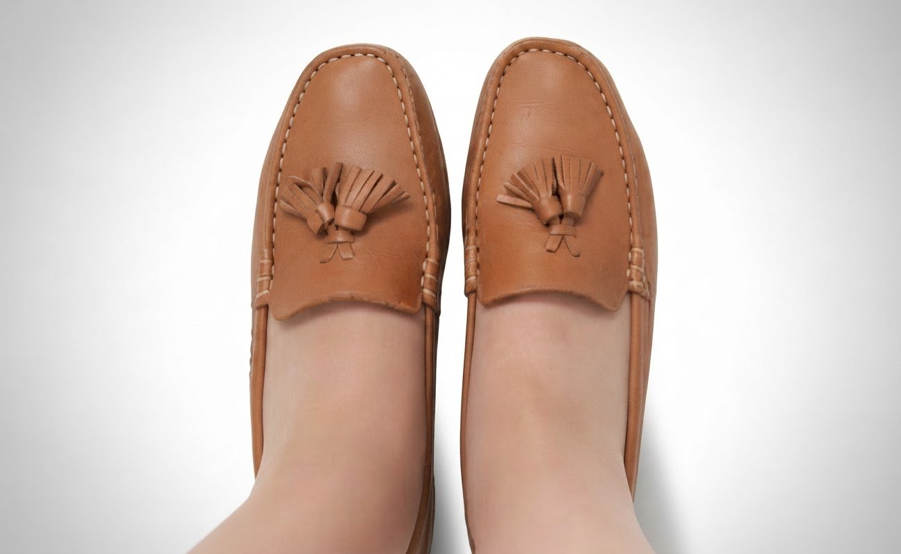 DES MOCASSIN AVEC  PONPON 🛍