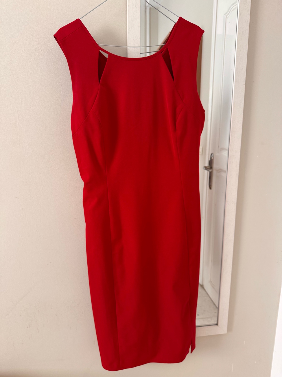 Robe rouge simple