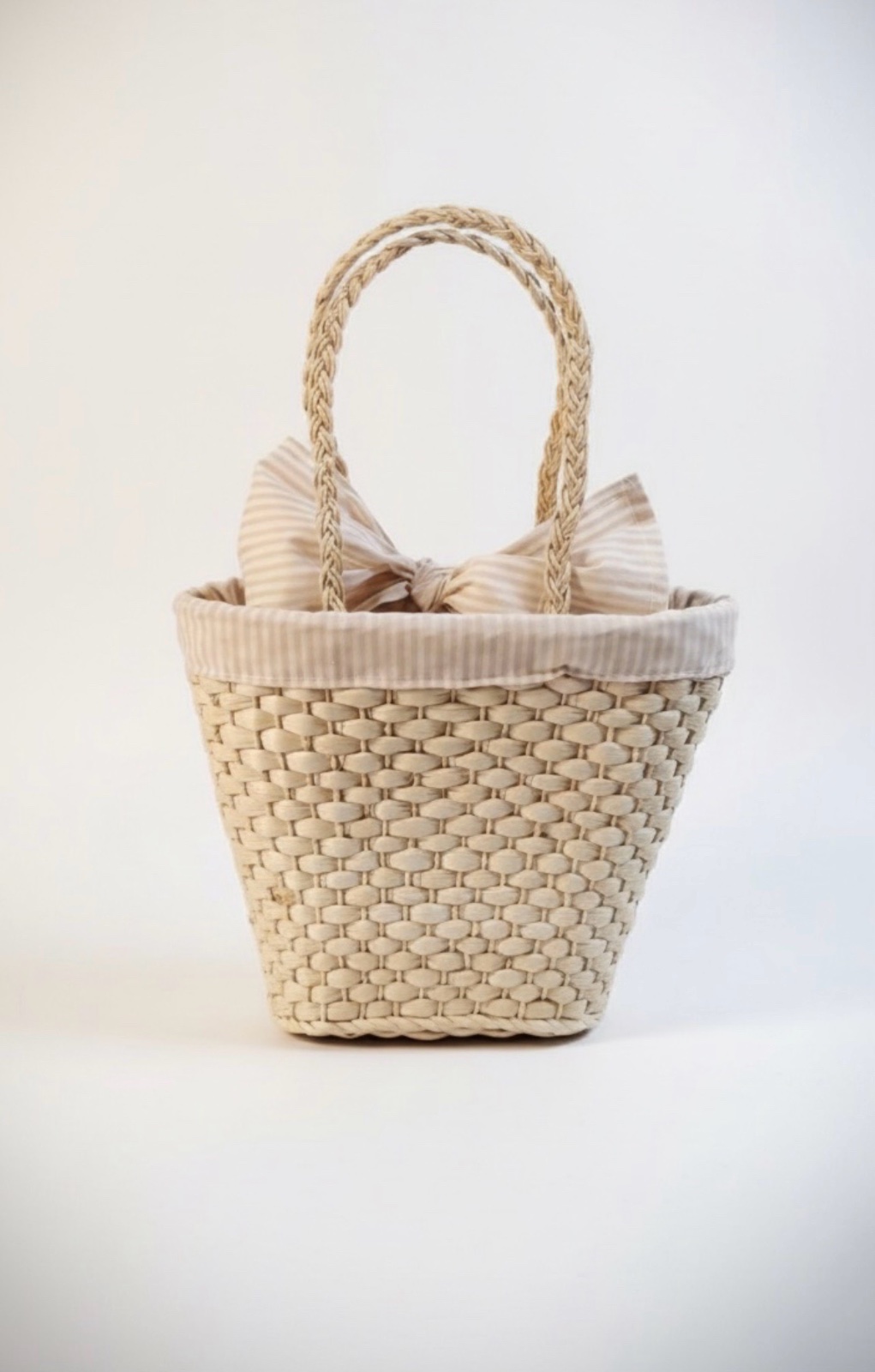 🧺 Sac en osier avec nœud – Style bohème chic