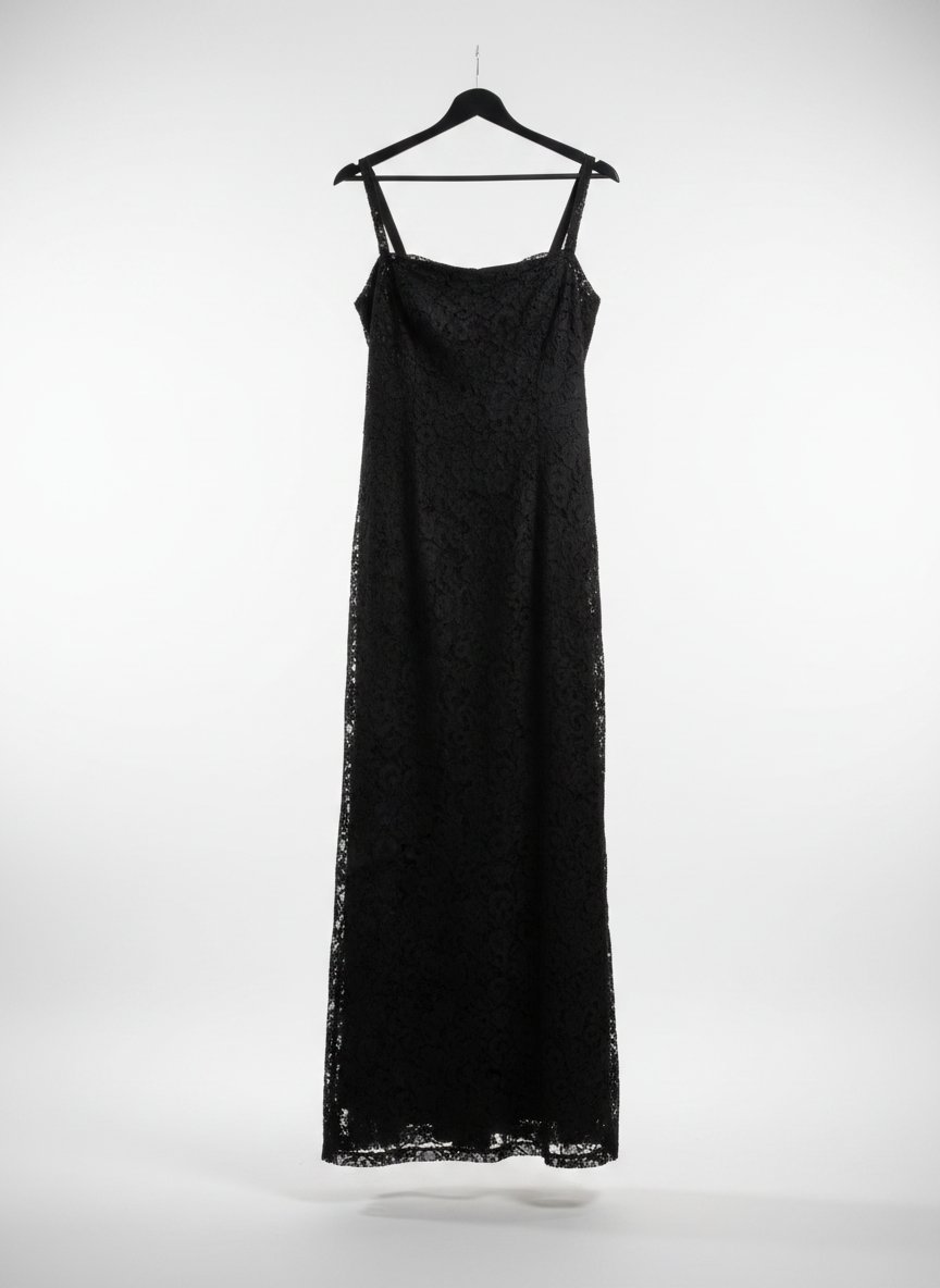 Élégante robe de soirée noire en guipure raffinée noire avec touche argent