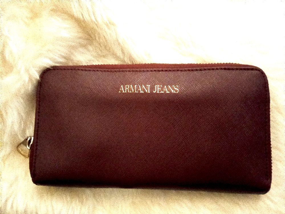 Pochette Armani