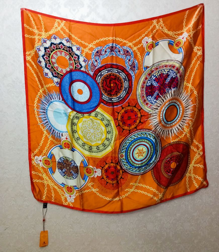 tres beau foulard en soie