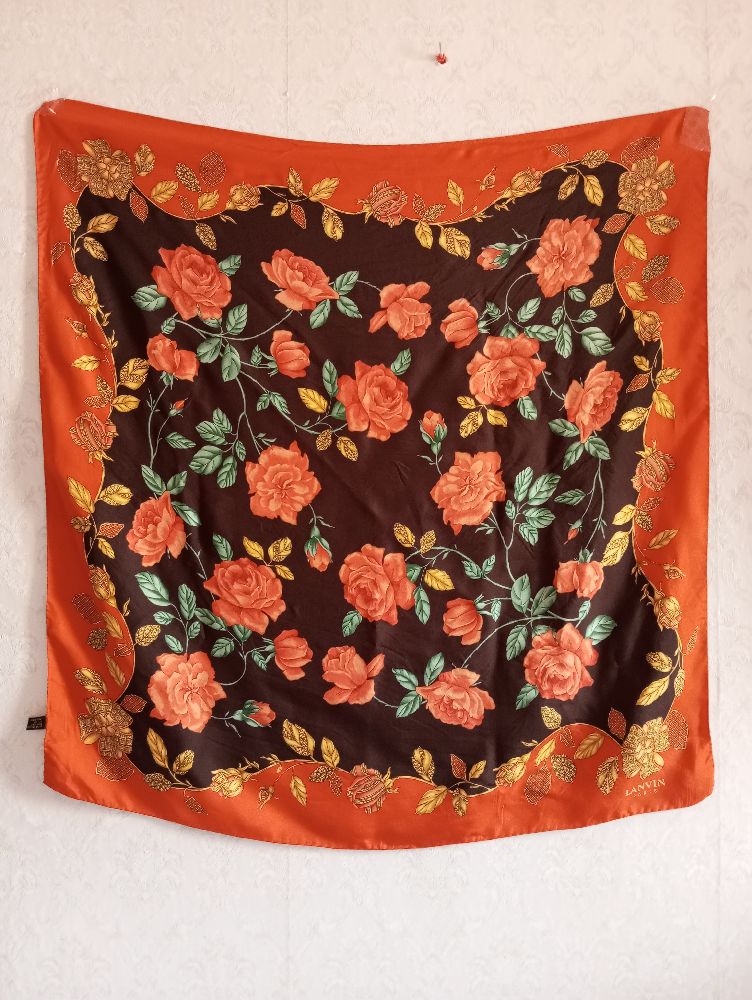 Superbe foulard lanvin en soie floral