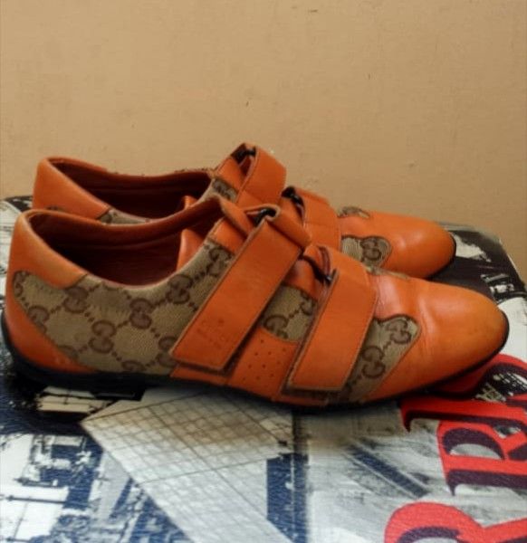 Baskets gucci authentiques avec numero de serie