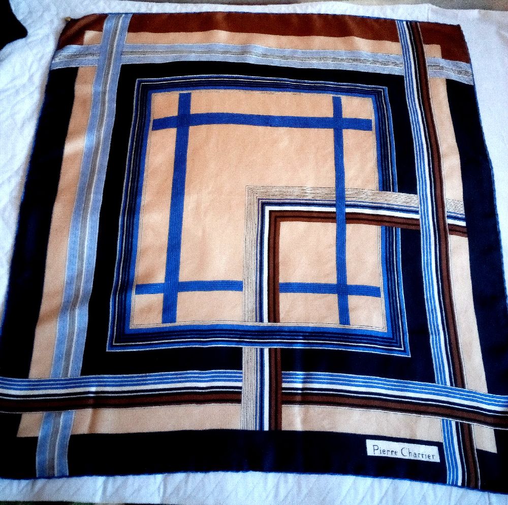 Foulard en soie "pierre charrier"