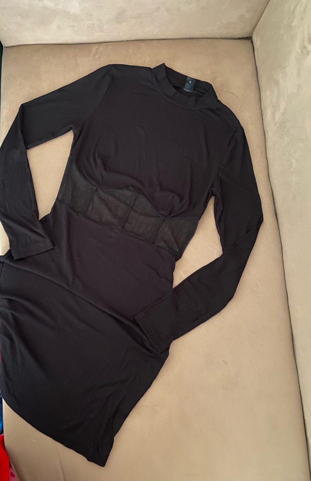 Robe tres tres jolie 🖤🤍