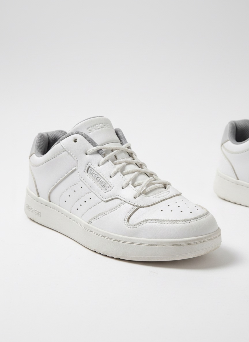 Baskets blanches skechers pointure 37