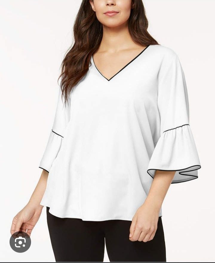 Une chemise "Calvin Klein"