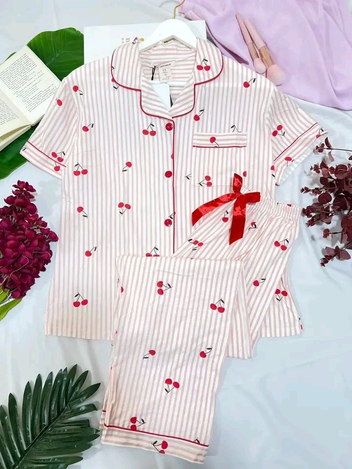 Pyjama H coton taille L cerises 
