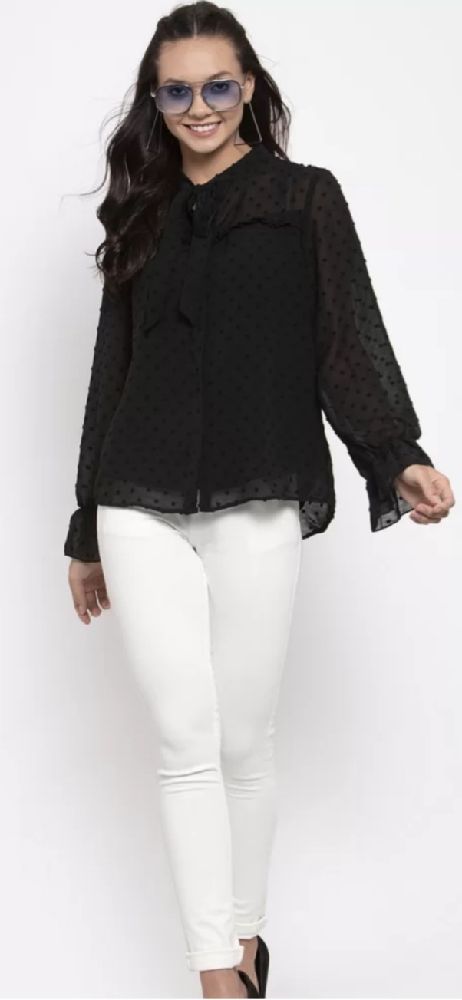 Chemise noire neuve jamais portée 