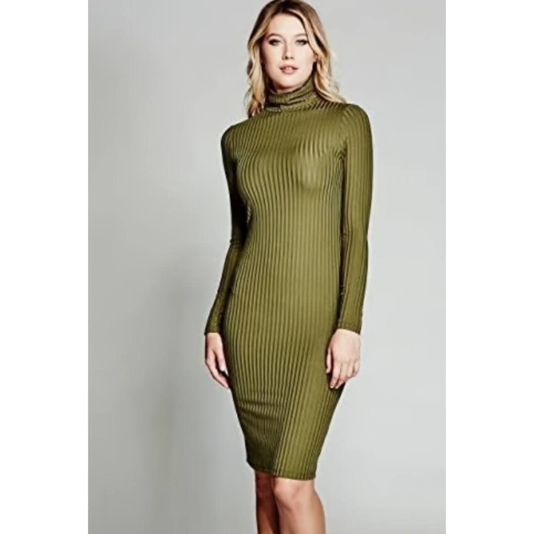 Jolie robe en maille coupe ajustée T36 jamais portée 