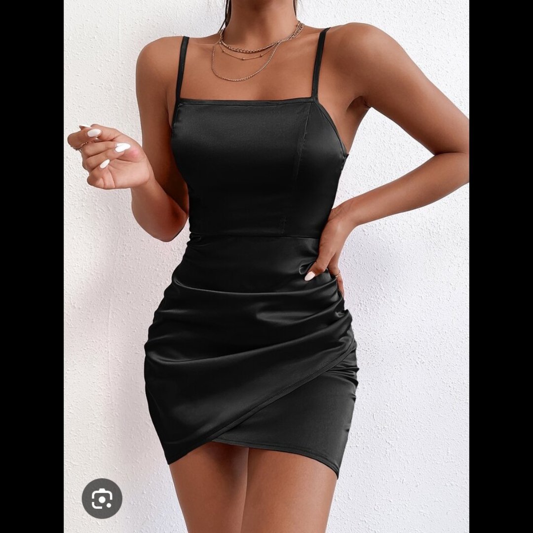 Jolie robe soirée satinée tissu élastique, hyper chic et sexy 🖤 SHEIN T36 NEUVE  💗