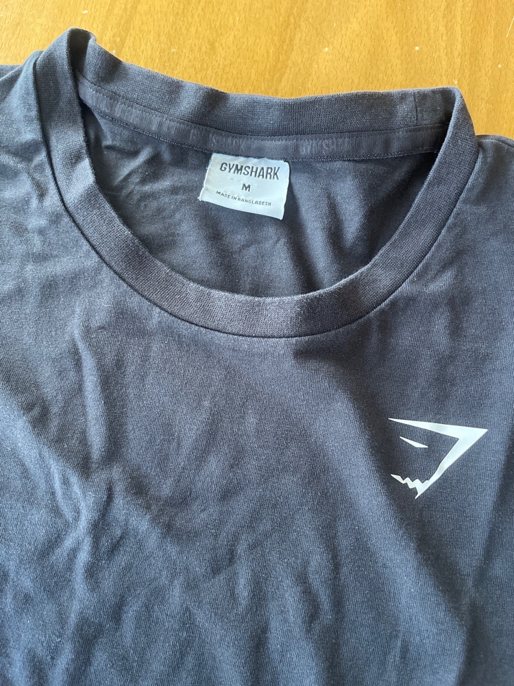 Gymshark Authentique M (fih tache)