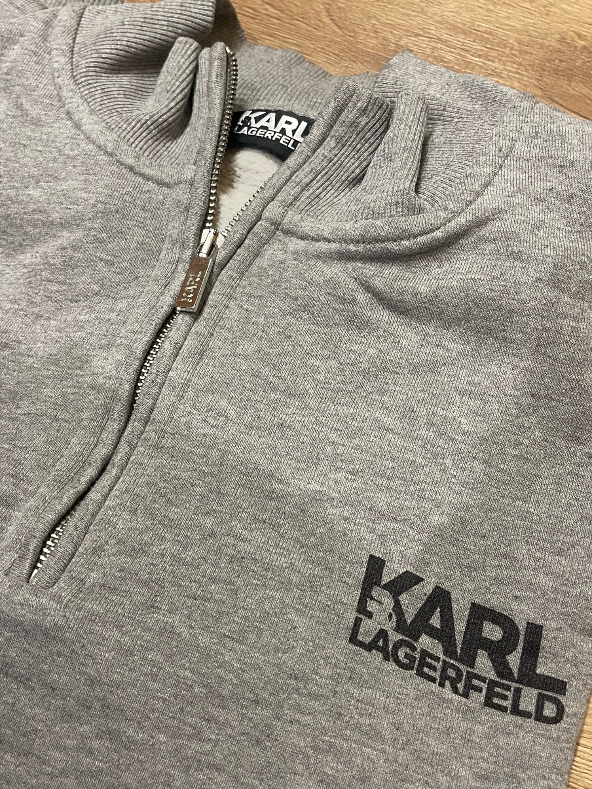Karl Lagerfeld (Authentique) Taille (L)